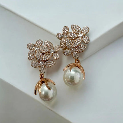 Flowers Pearl Earrings Gold White