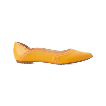 Pitanga Beige Leather Ballerinas