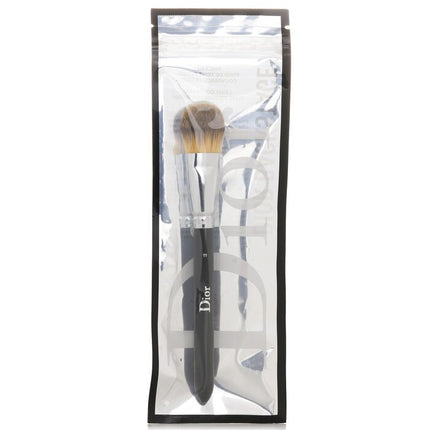 CHRISTIAN DIOR - Dior Backstage Light Coverage Fluid Foundation Brush 11