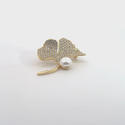 Ginkgo Leaf and Pearl Brooch Gold