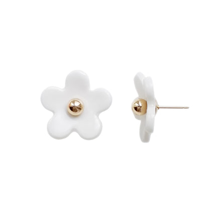 Everyday Porcelain Daisy Stud Earrings