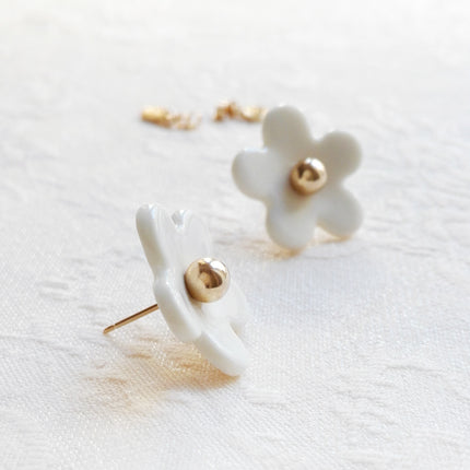 Everyday Porcelain Daisy Stud Earrings