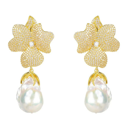 Baroque Pearl White Flower Earrings Yellow Gold