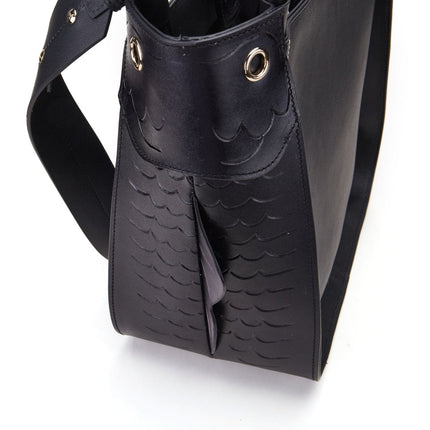 Carp Black Shoulder Bag