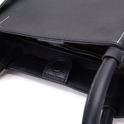 Carp Black Shoulder Bag