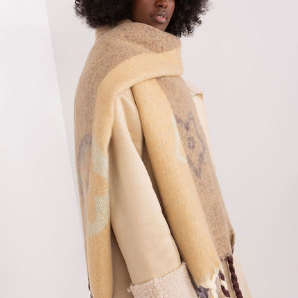  Shawl model 190561 AT 