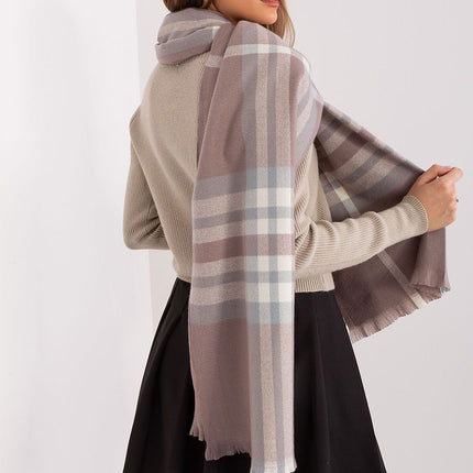  Shawl model 190568 AT 