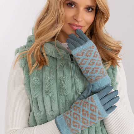  Gloves model 190821 AT 