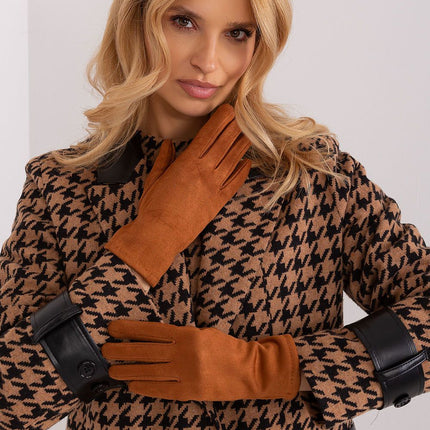  Gloves model 190825 AT 