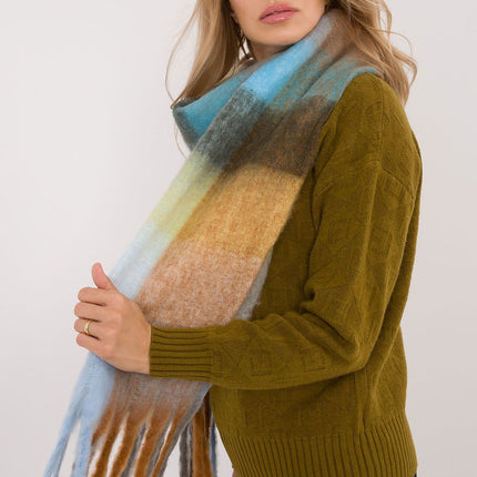  Shawl model 200279 AT 