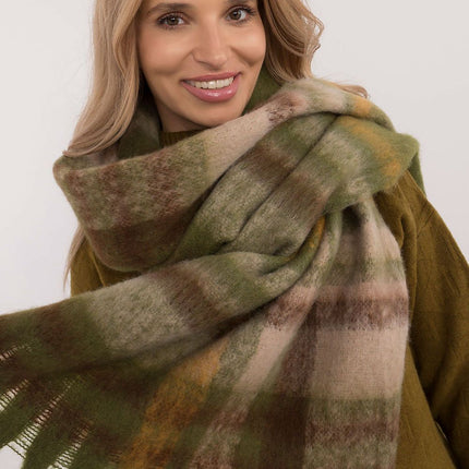  Shawl model 200281 AT 