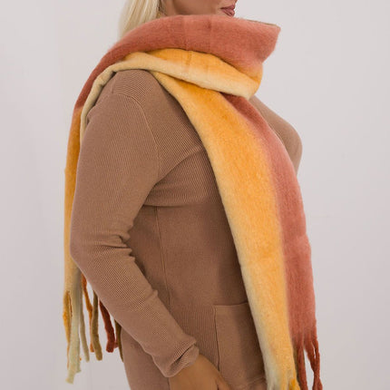  Shawl model 200284 AT 