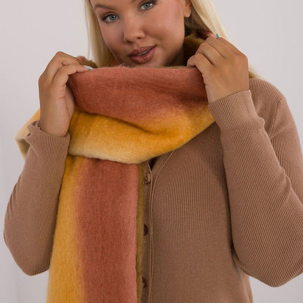  Shawl model 200284 AT 