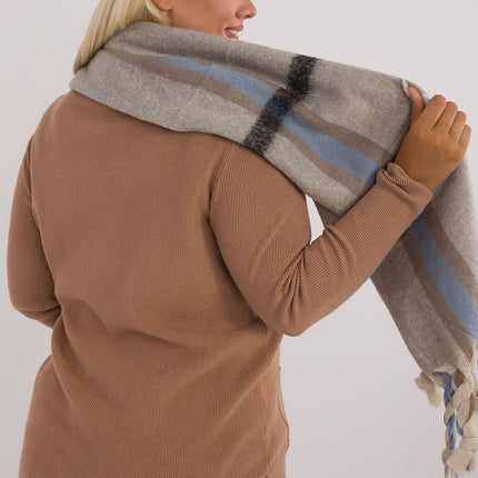 Shawl model 200288 AT 