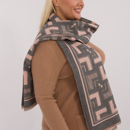  Shawl model 200540 AT 