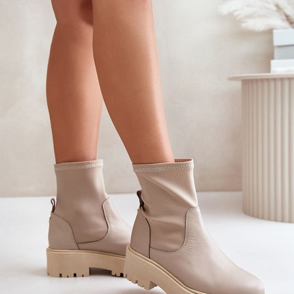  Boots model 201000 Step in style 