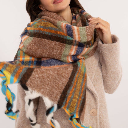  Shawl model 202578 AT 