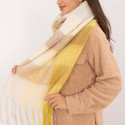  Shawl model 203186 AT 