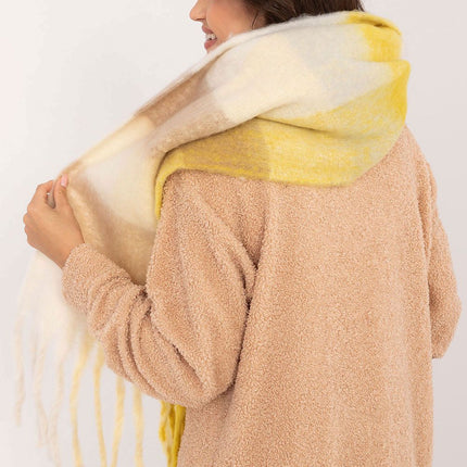  Shawl model 203186 AT 