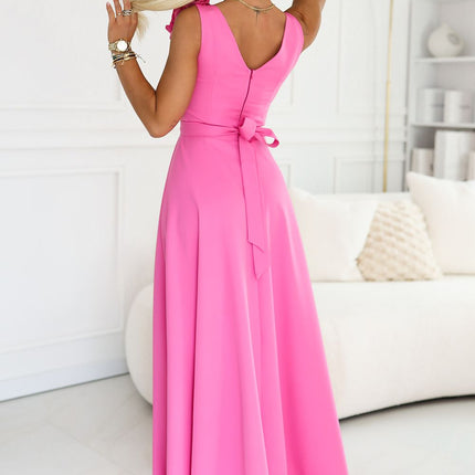  Long dress model 227707 Numoco 
