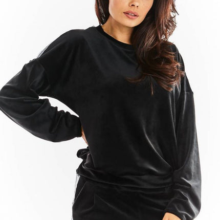  Sweatshirt model 149767 awama 