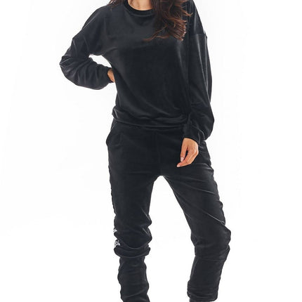  Sweatshirt model 149767 awama 