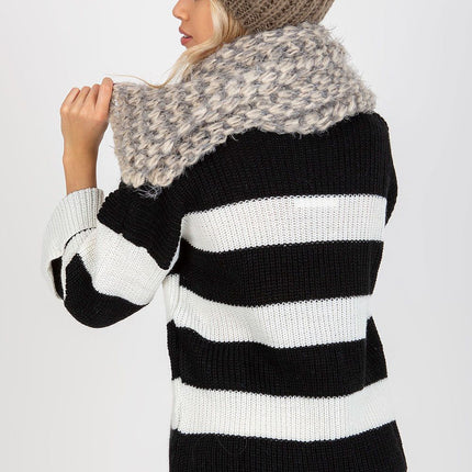  Shawl model 174877 AT 