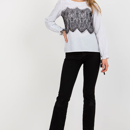  Blouse model 174947 Lakerta 