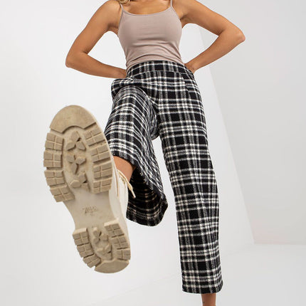  Women trousers model 174997 Lakerta 