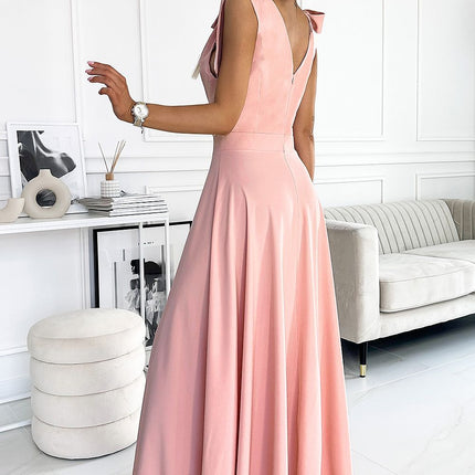  Long dress model 177063 Numoco 