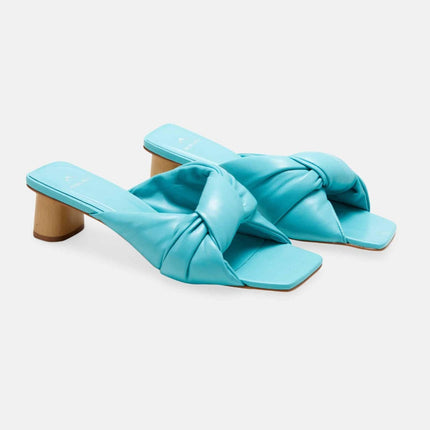 Carobá Caramel Leather Mules – 4cm Cylindrical Block Heel Slip-On