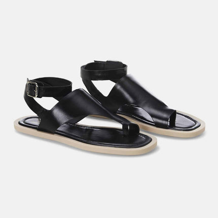 Paineira White Leather Toe-Ring Flat