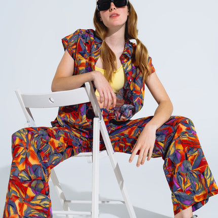 Straight Leg Pants With Floral Multicolor Print in Shades of Red