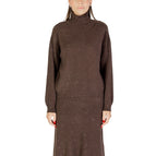 brown / M