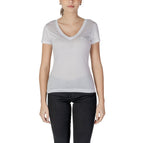 white / M