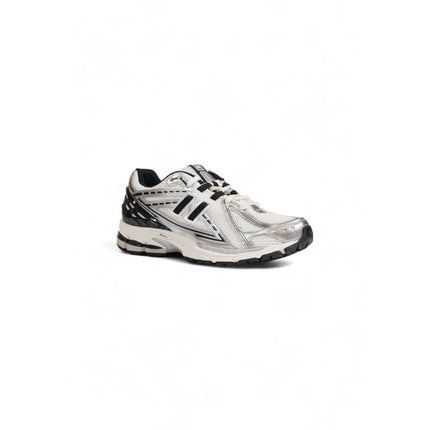 New Balance Men Sneakers
