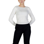 white / M