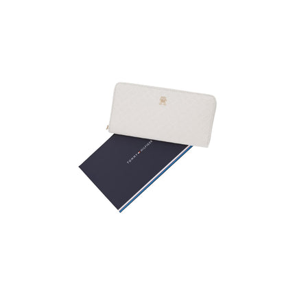 Tommy Hilfiger  Women Wallet