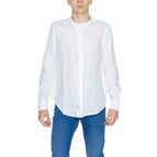 white / S