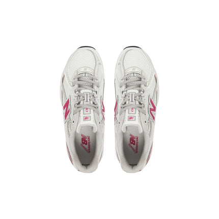 New Balance Women Sneakers