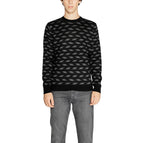 black / M