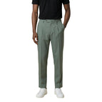 green / 42/26 (W28)