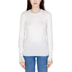 white / XL