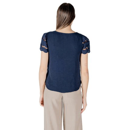 Jacqueline De Yong  Women T-Shirt