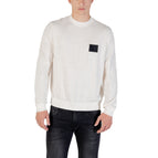 white / S