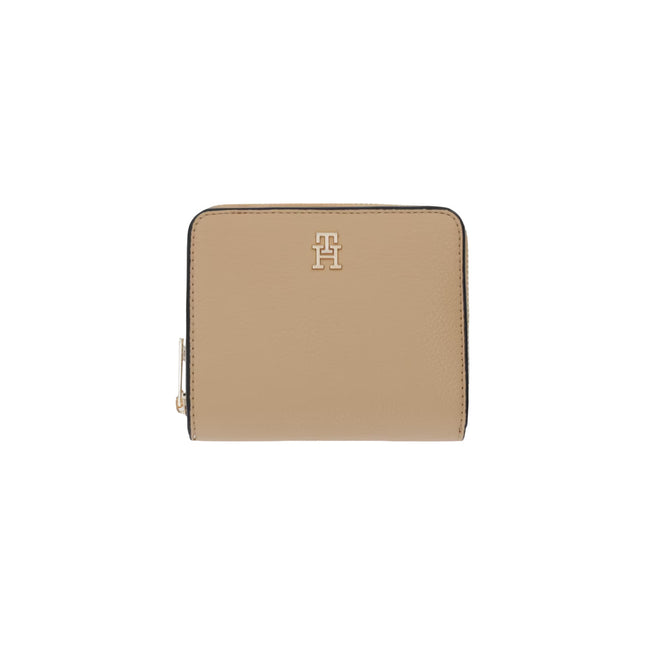Tommy Hilfiger  Women Wallet